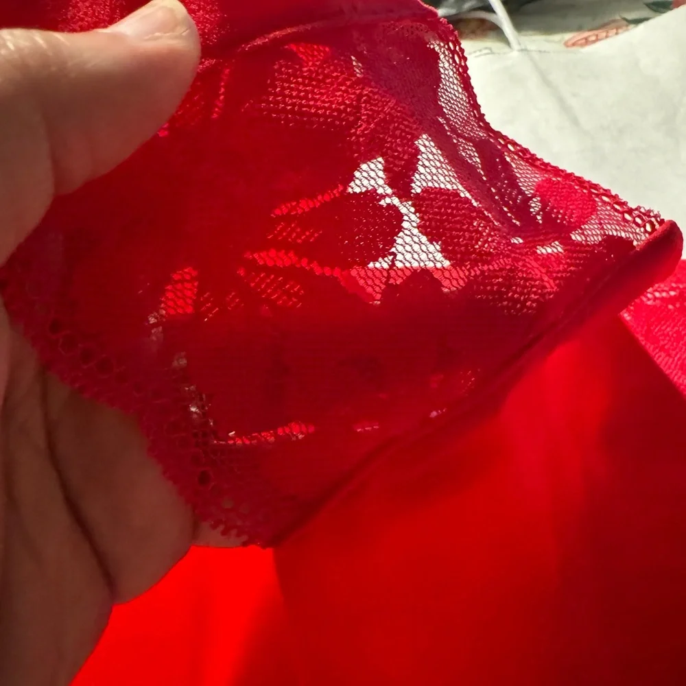 Victoria’s Secret bundle of 2 hipster no show panties. - Picture 4 of 5